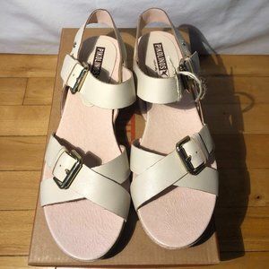 NWOT Pikolinos Mykonos Leather Sandal size Euro 39